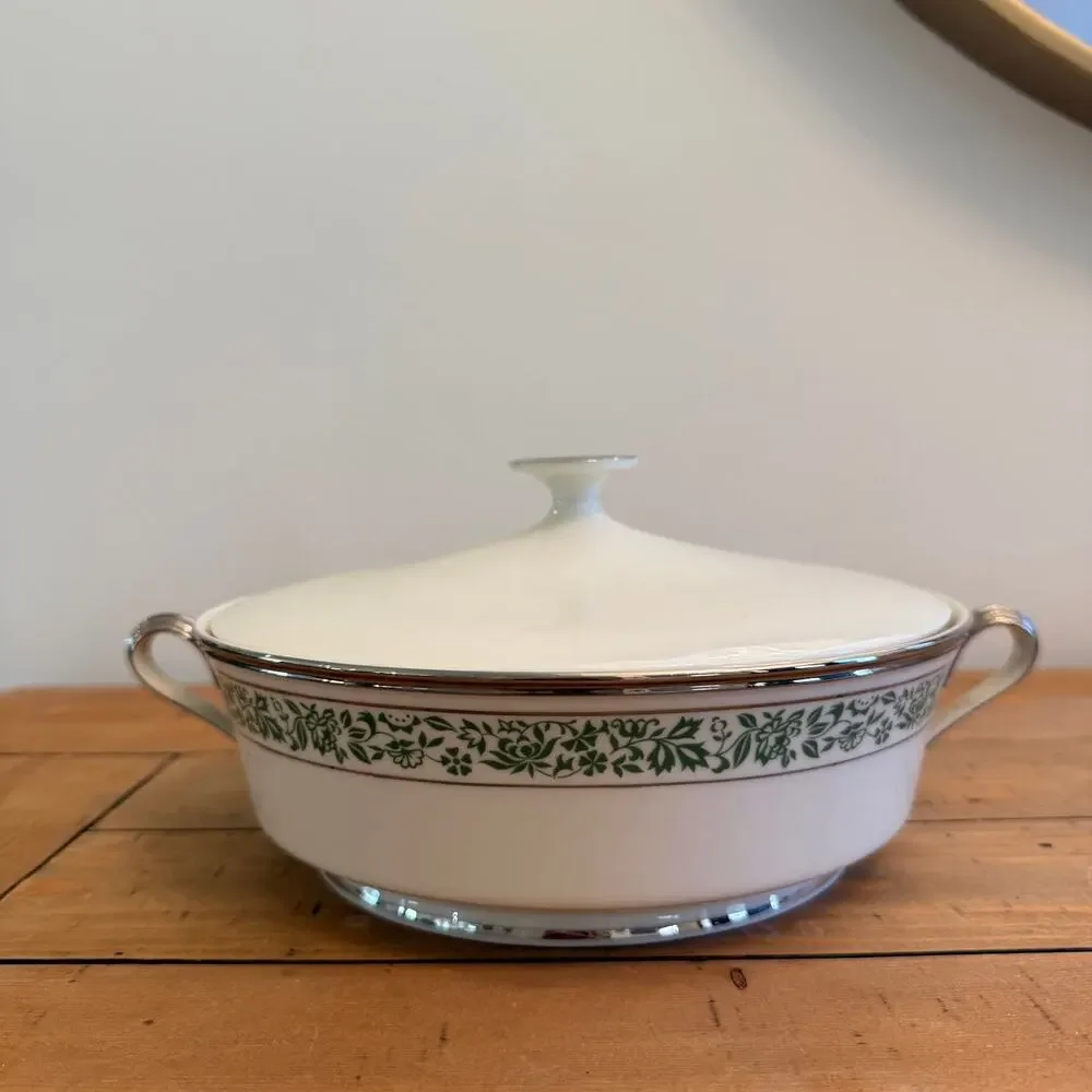 Vintage Lenox Memoir Round Covered Vegetable Bowl 1970 Fine China Mint Condition